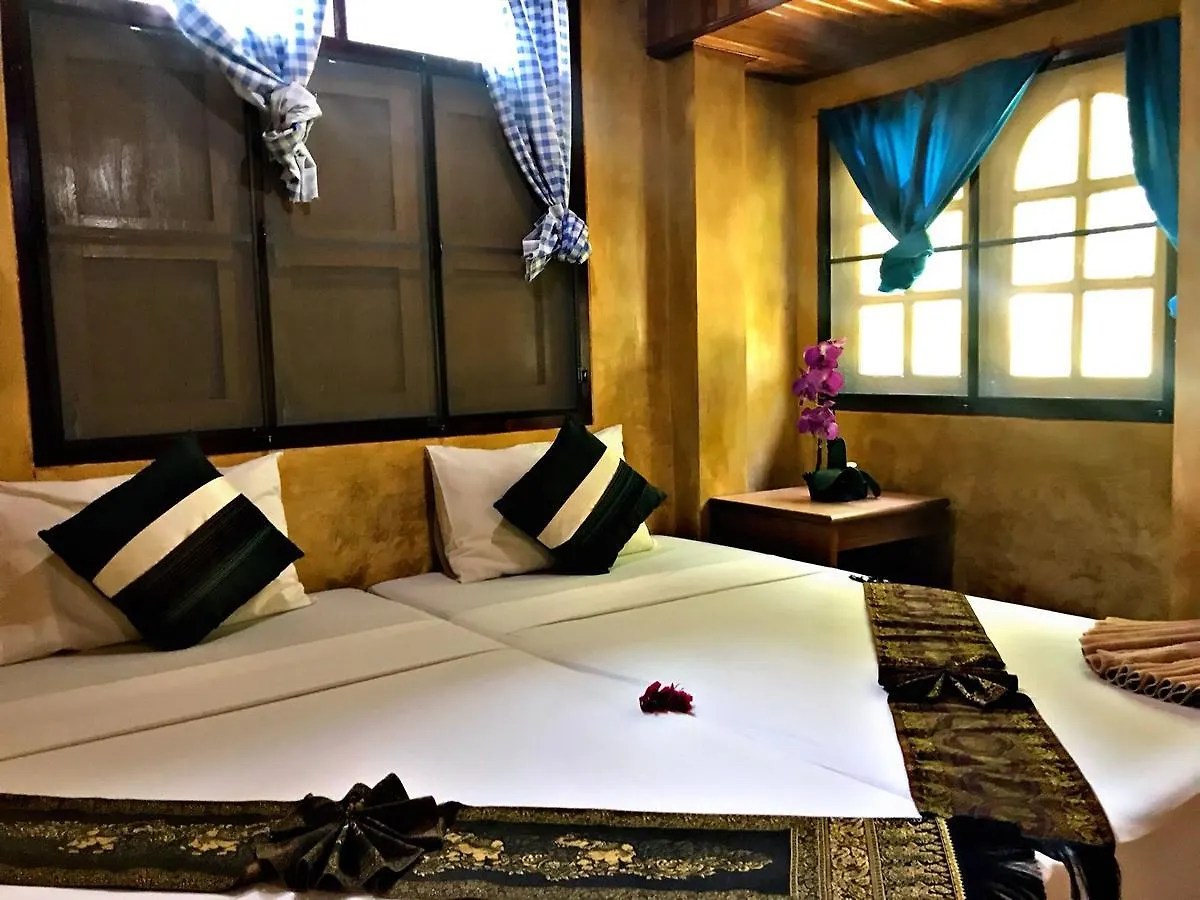 Baan Suan Farmstay Ko Lanta Penzion