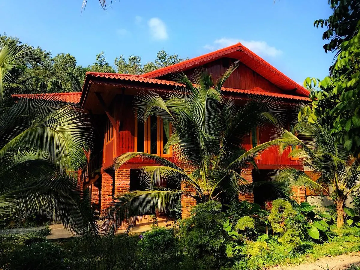 Baan Suan Farmstay Ko Lanta