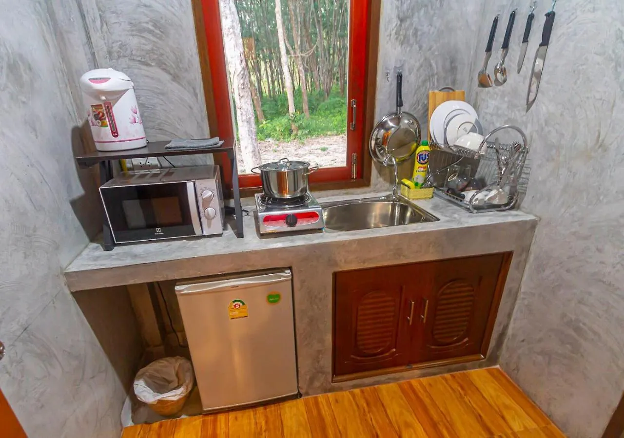 Baan Suan Farmstay Ko Lanta